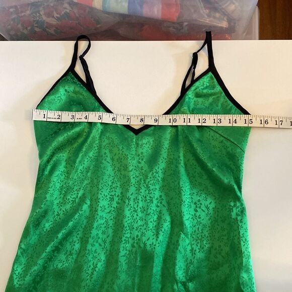 Kelly Green Floral Satin Midi Dress with Black Trim Size Small / Medium - Picture 11 of 13